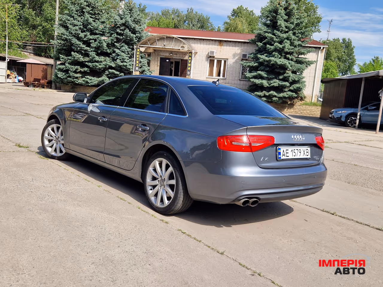 Audi A4 - фото 6