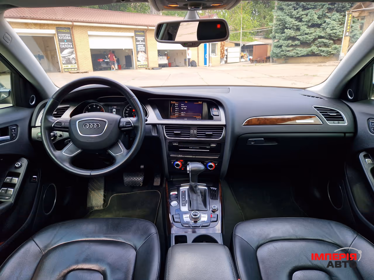 Audi A4 - фото 32