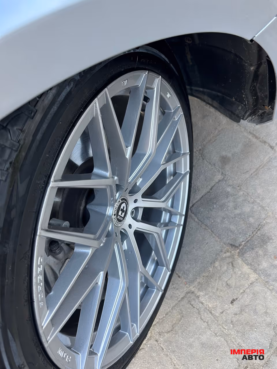 Audi A4 - фото 44