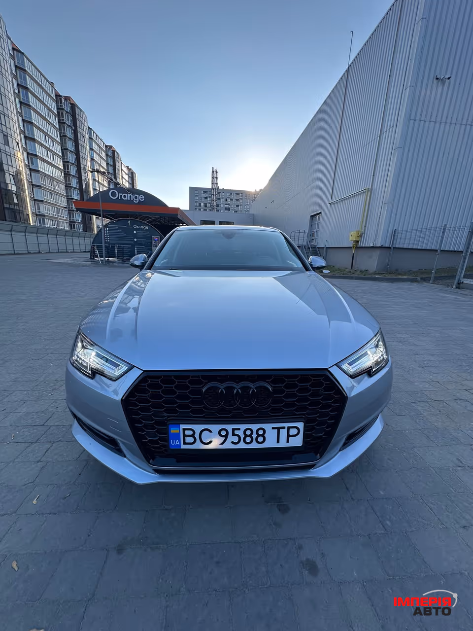 Audi A4 - фото 11