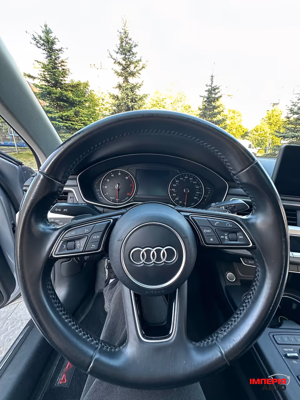 Audi A4 - фото 31