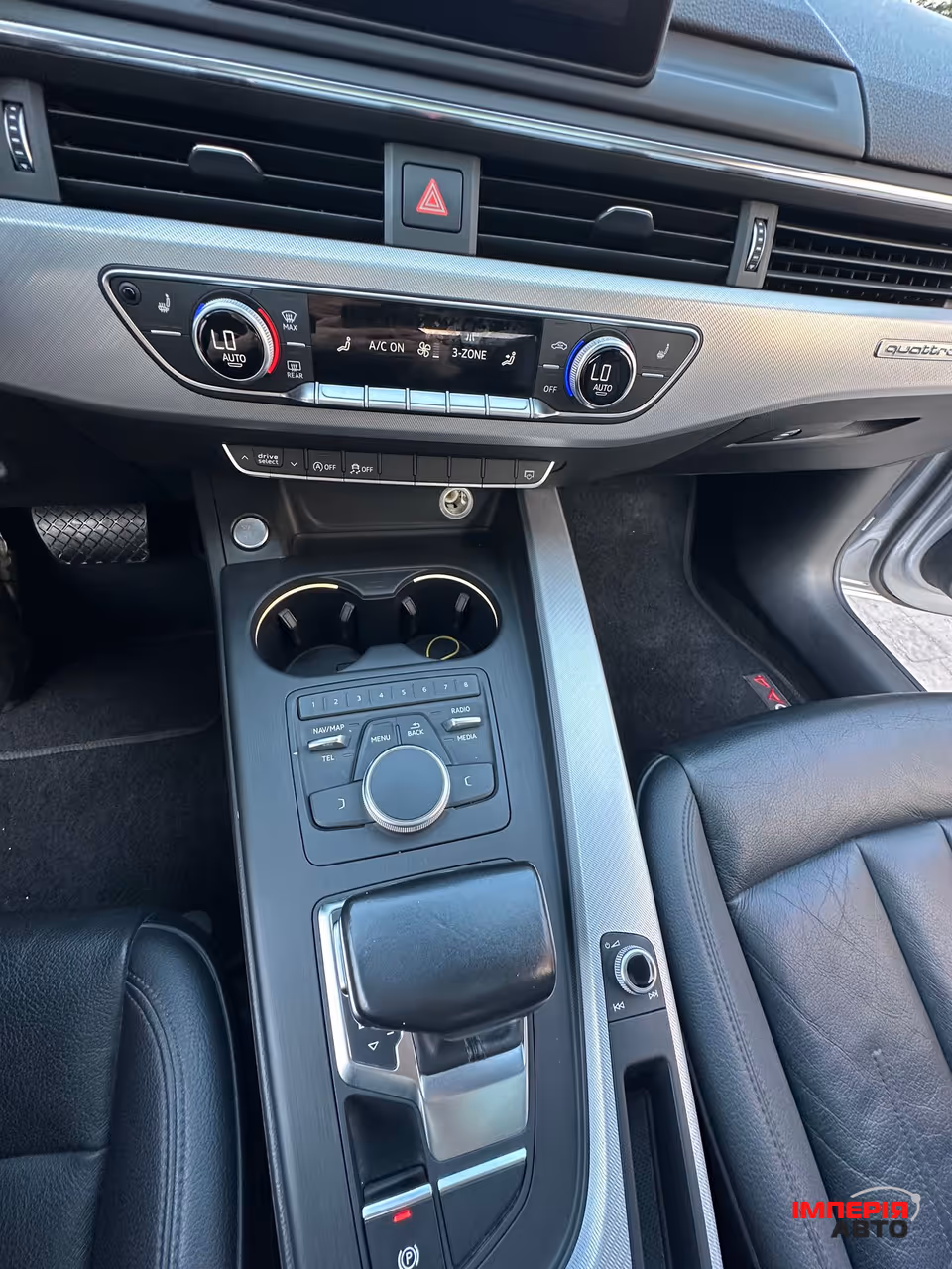 Audi A4 - фото 33