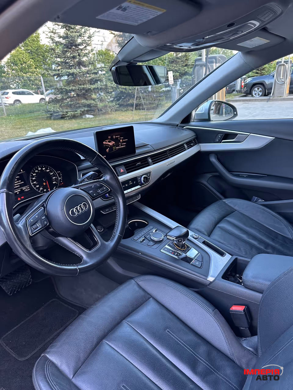 Audi A4 - фото 17