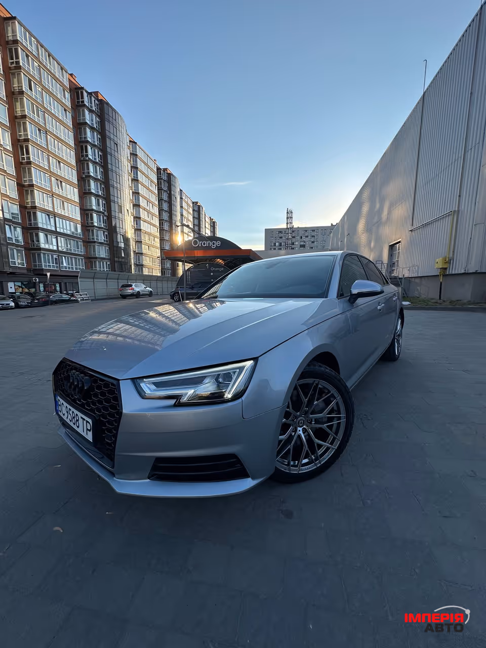 Audi A4 - фото 38