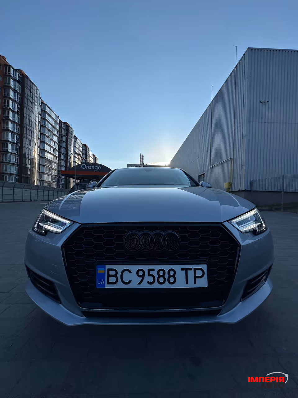 Audi A4 - фото 6
