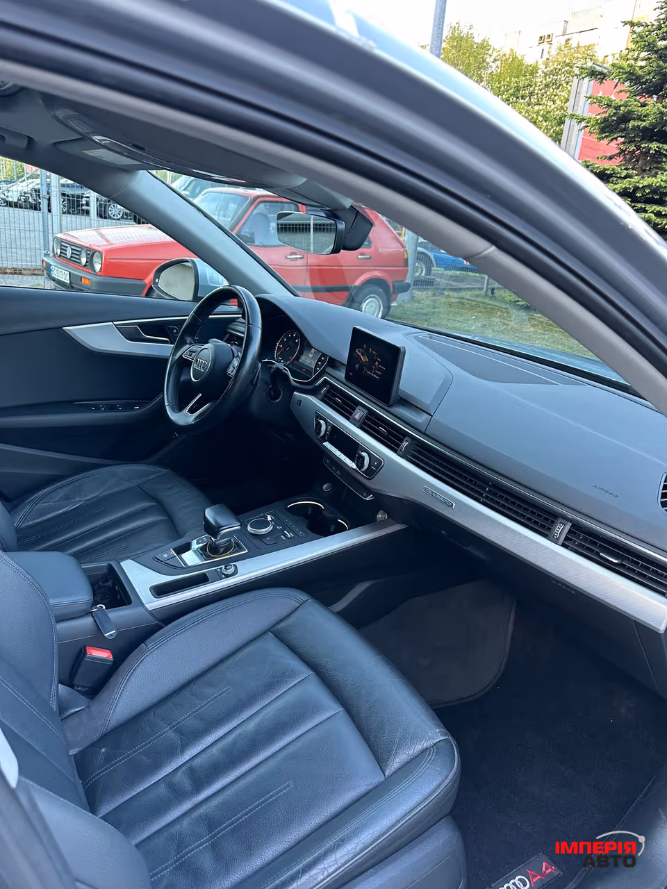 Audi A4 - фото 18