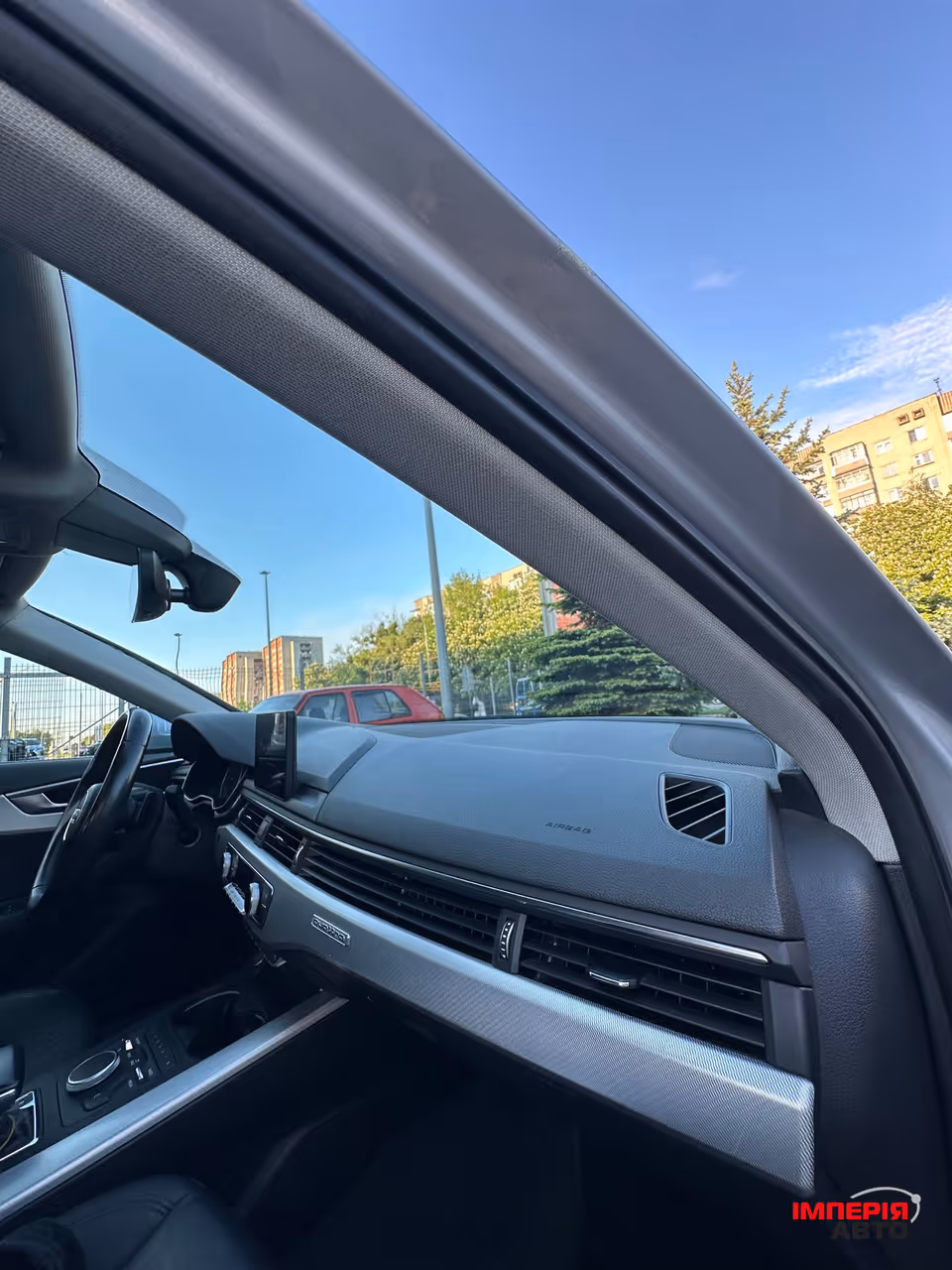 Audi A4 - фото 27