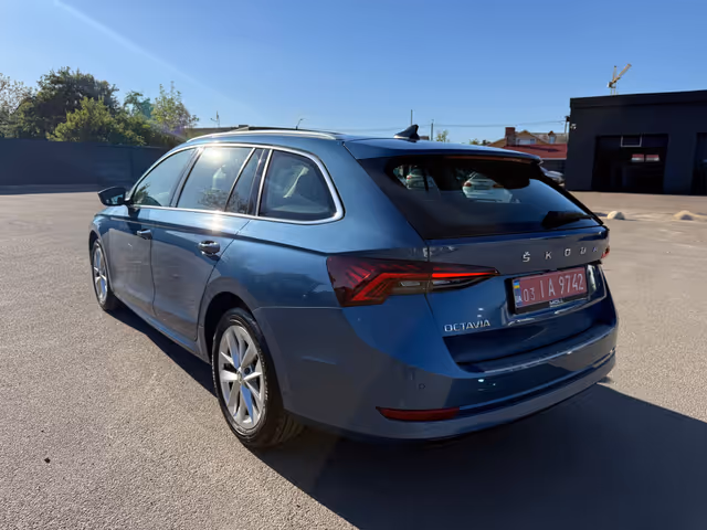 Skoda Octavia - фото 5