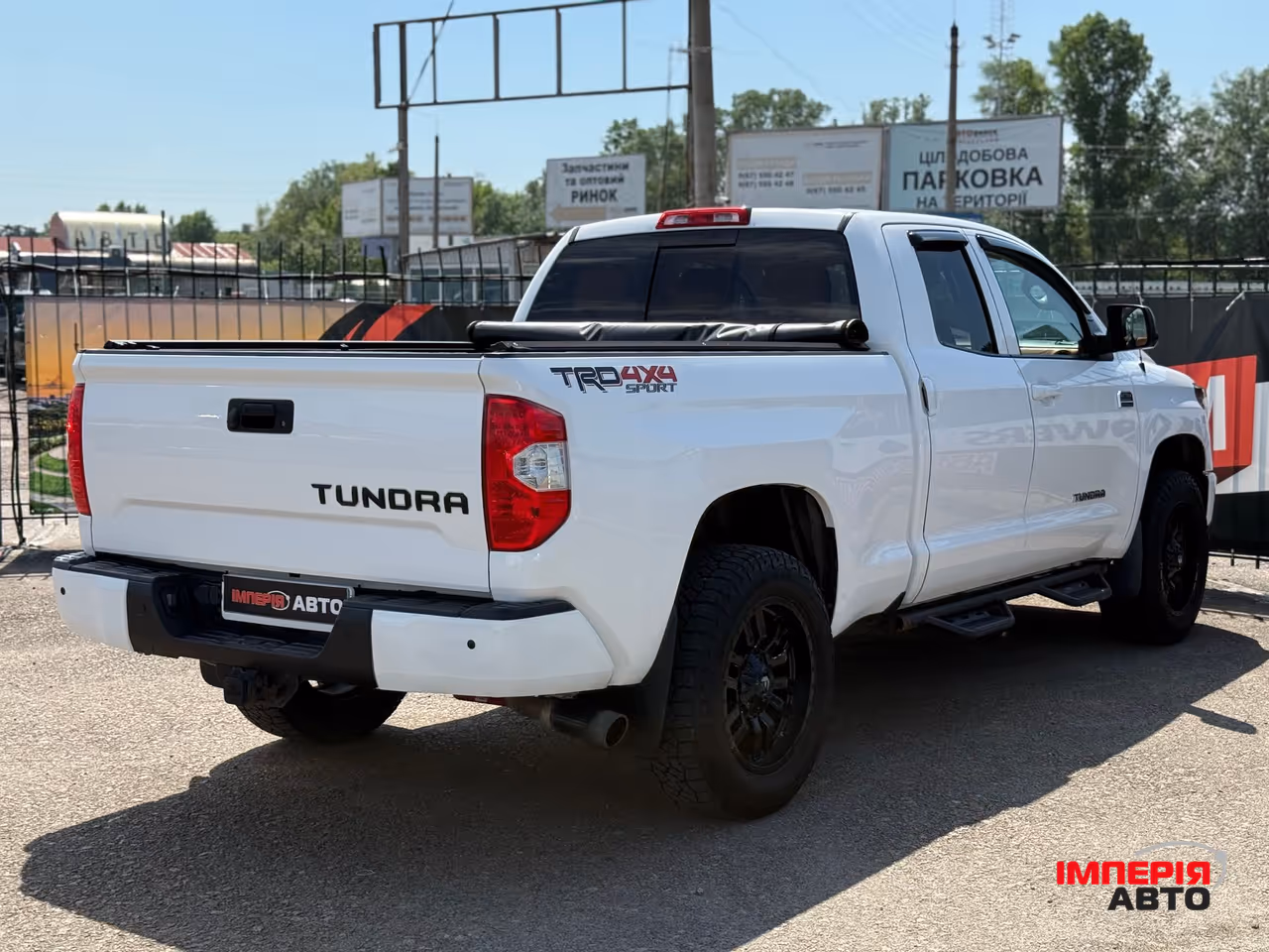 Toyota Tundra - фото 4