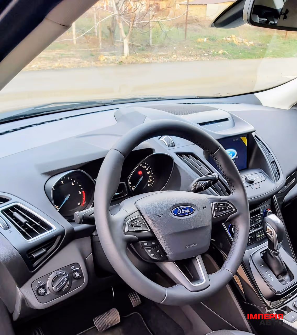 Ford Kuga - фото 5