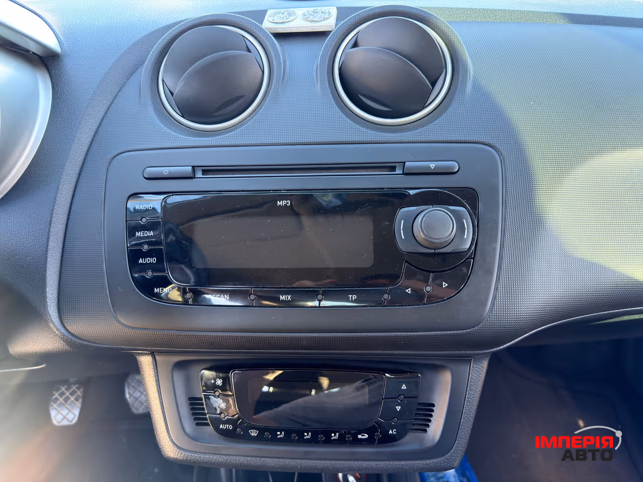 SEAT Ibiza - фото 14