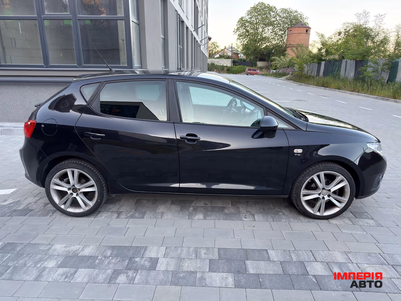 SEAT Ibiza - фото 1