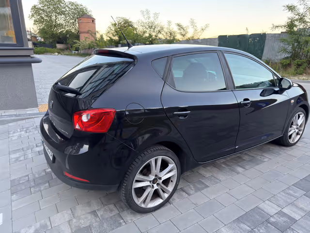 SEAT Ibiza - фото 4