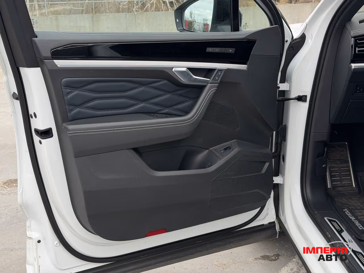 Volkswagen Touareg - фото 19