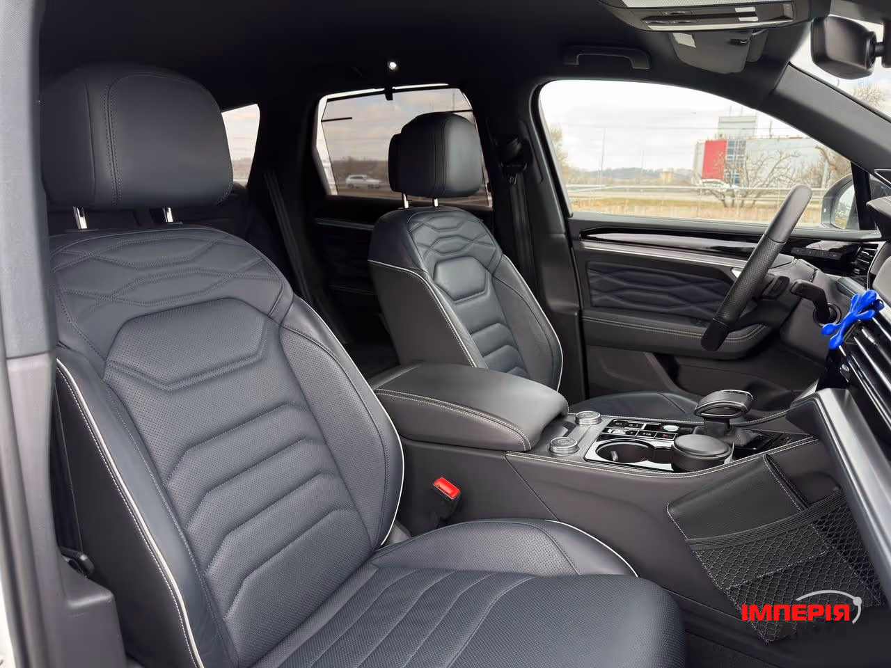 Volkswagen Touareg - фото 47