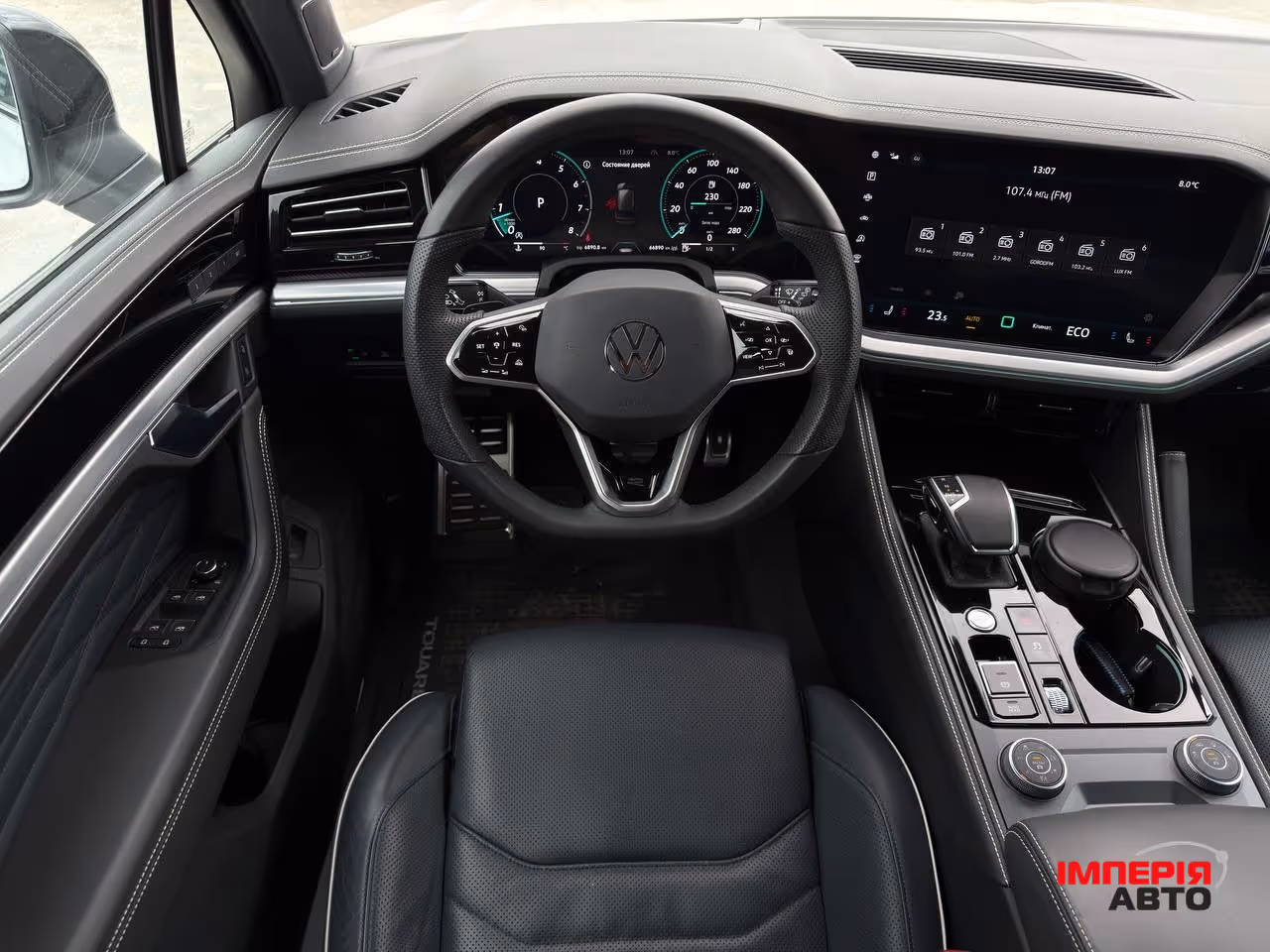 Volkswagen Touareg - фото 38