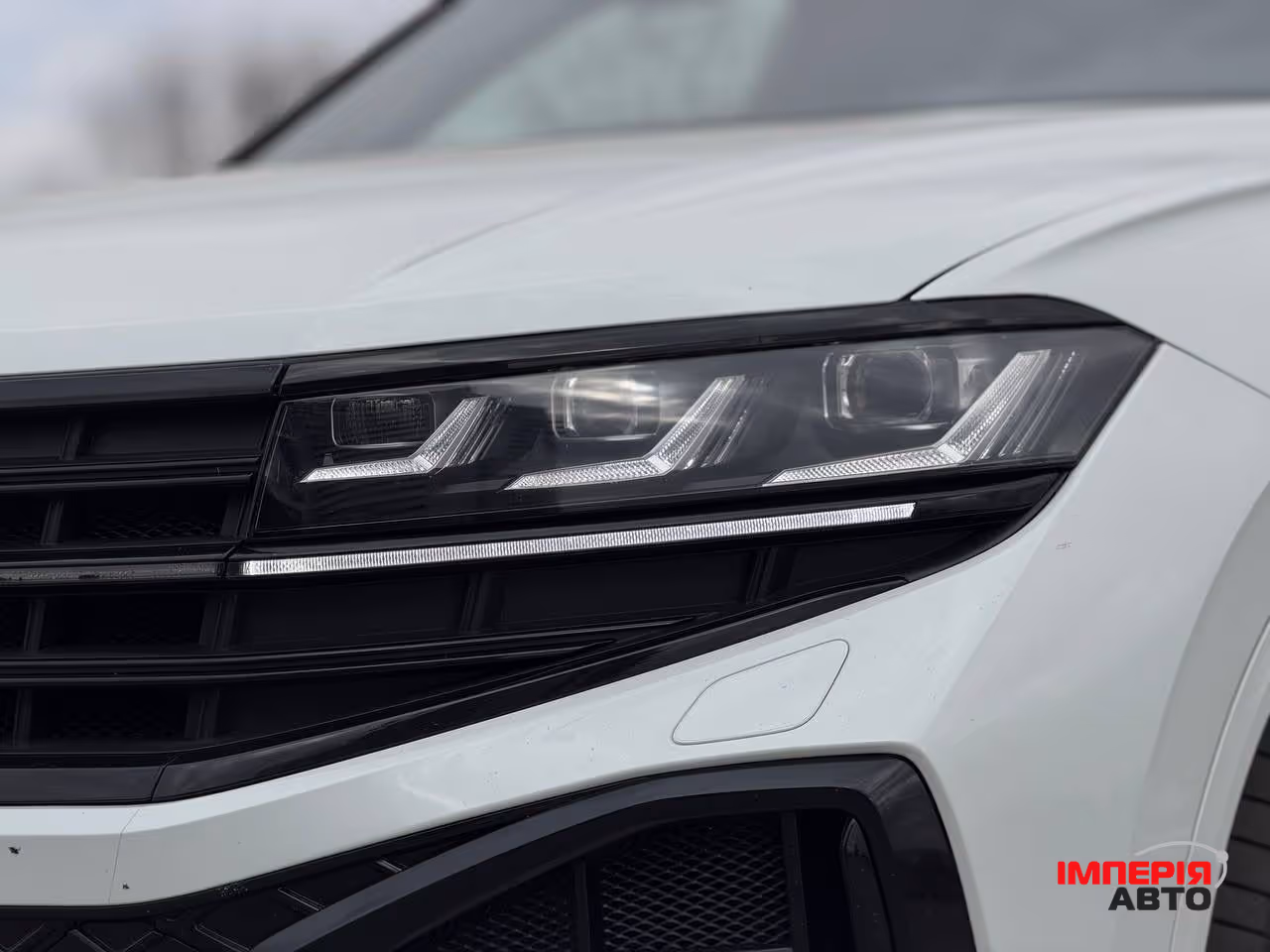 Volkswagen Touareg - фото 4