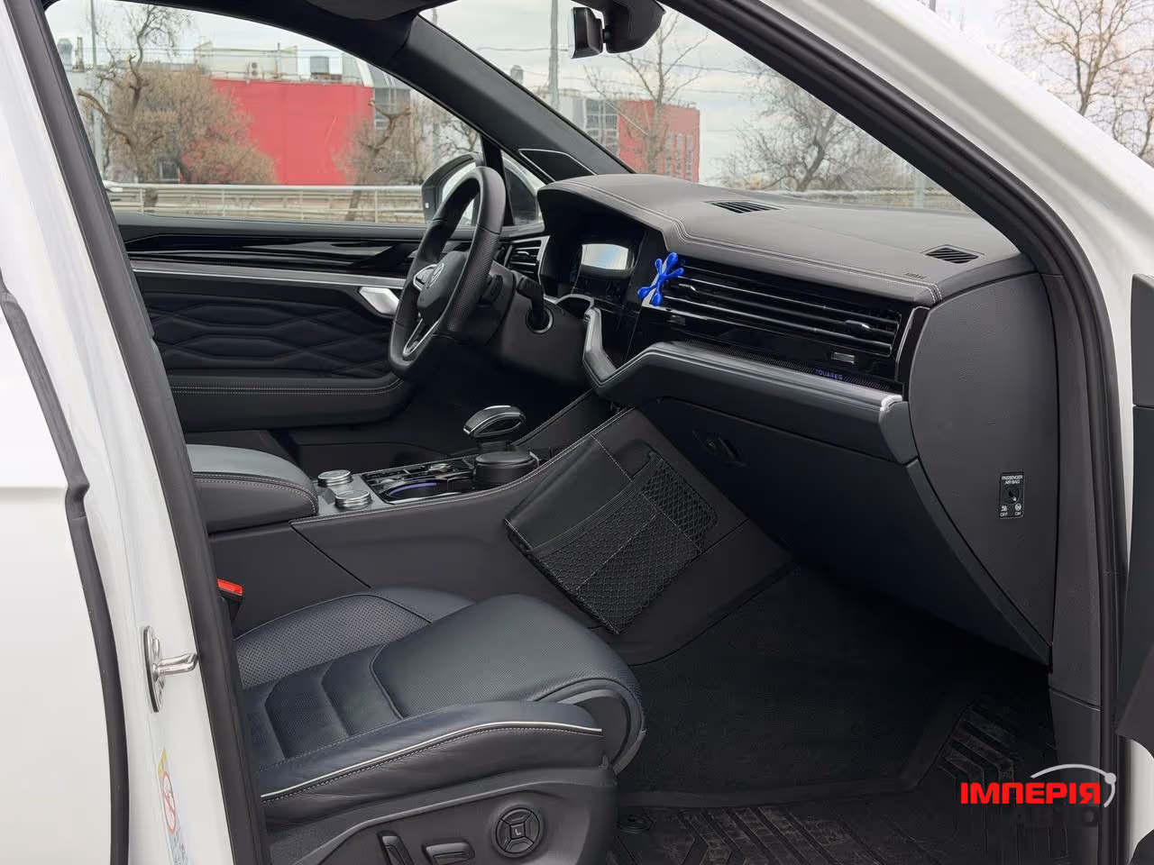 Volkswagen Touareg - фото 43
