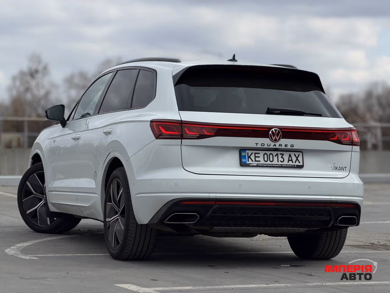 Volkswagen Touareg - фото 13