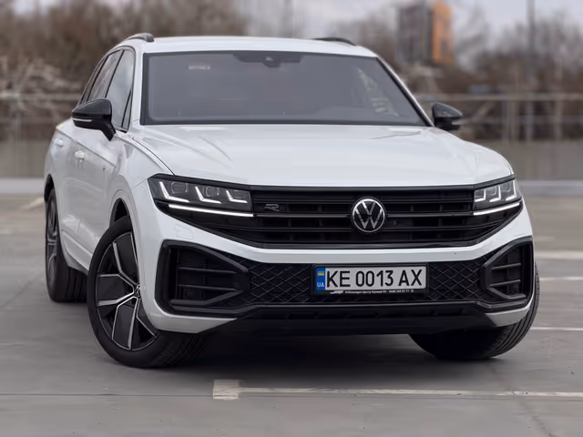 Volkswagen Touareg - фото 5
