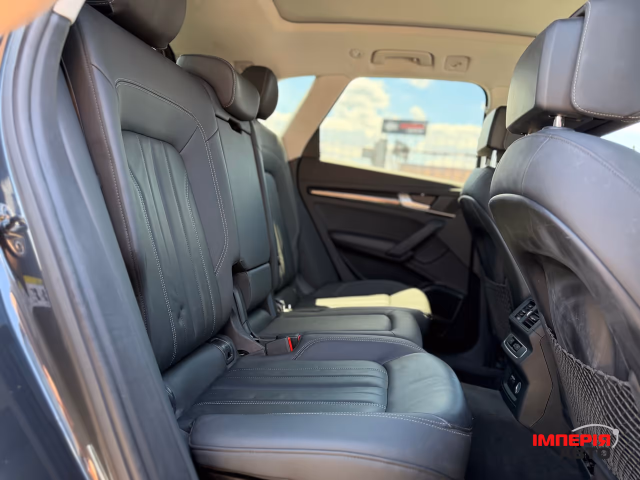 Audi Q5 - фото 12