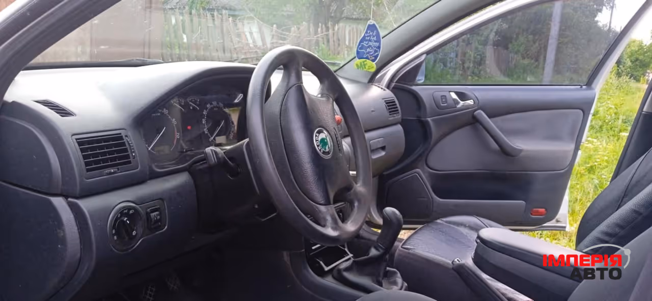 Skoda Octavia - фото 4