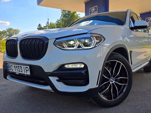 BMW X3 - фото 2