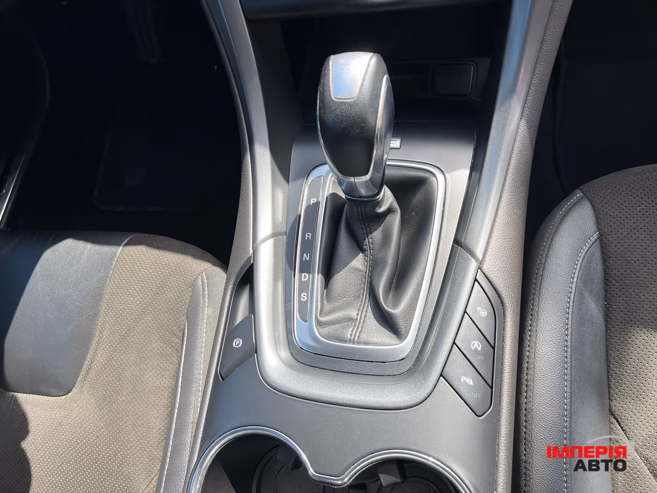 Ford Mondeo - фото 35