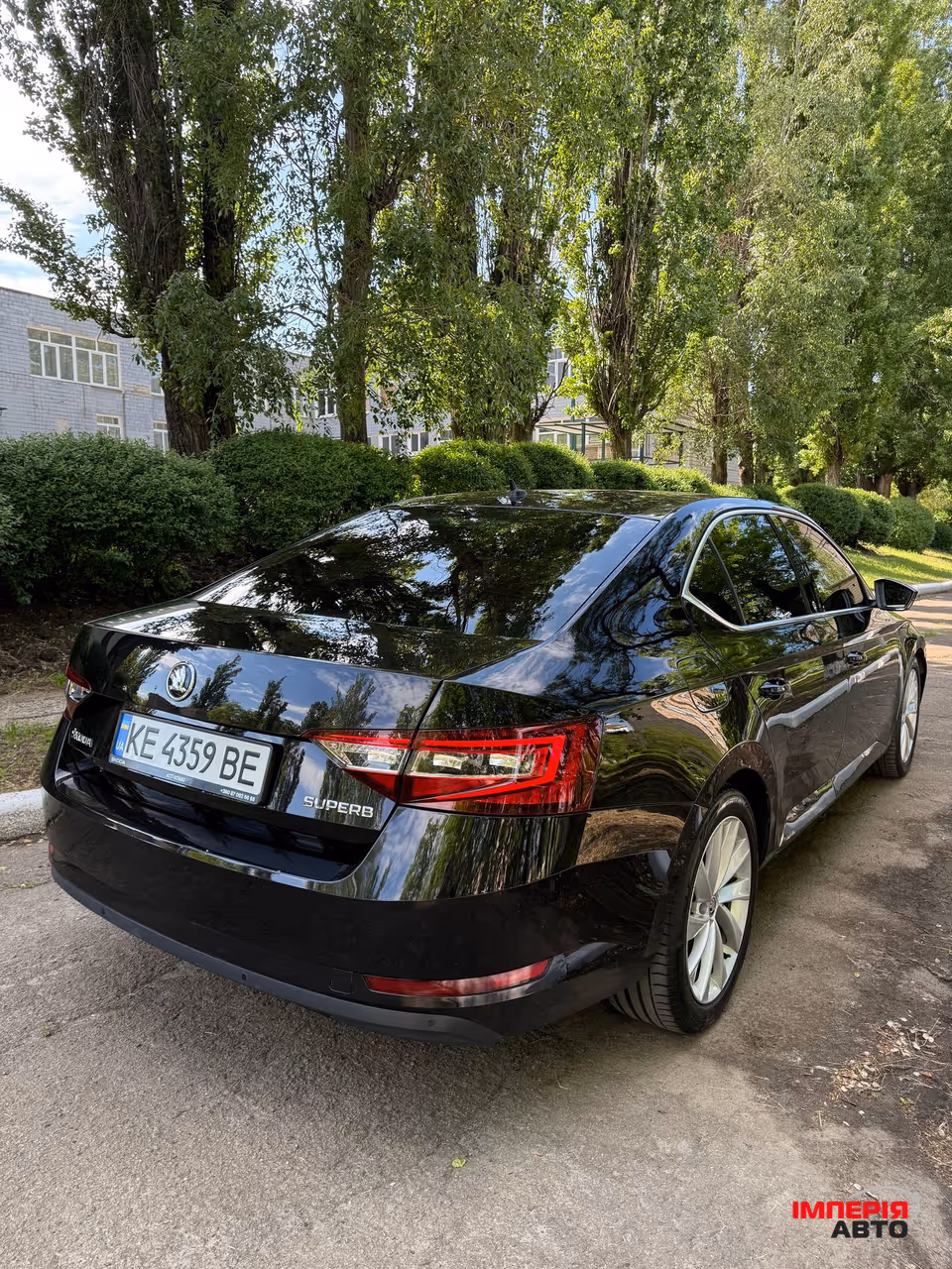 Skoda Superb - фото 8