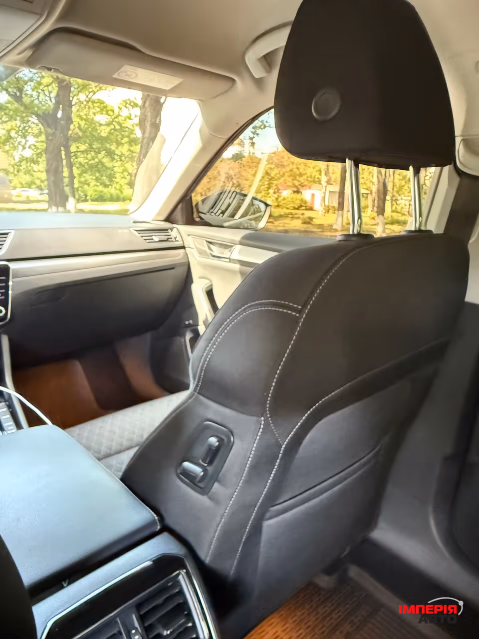 Skoda Superb - фото 15