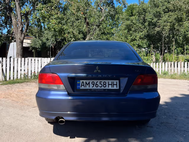 Mitsubishi Galant - фото 3