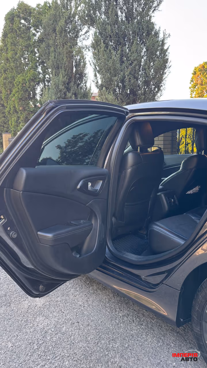 Chrysler 200 - фото 23