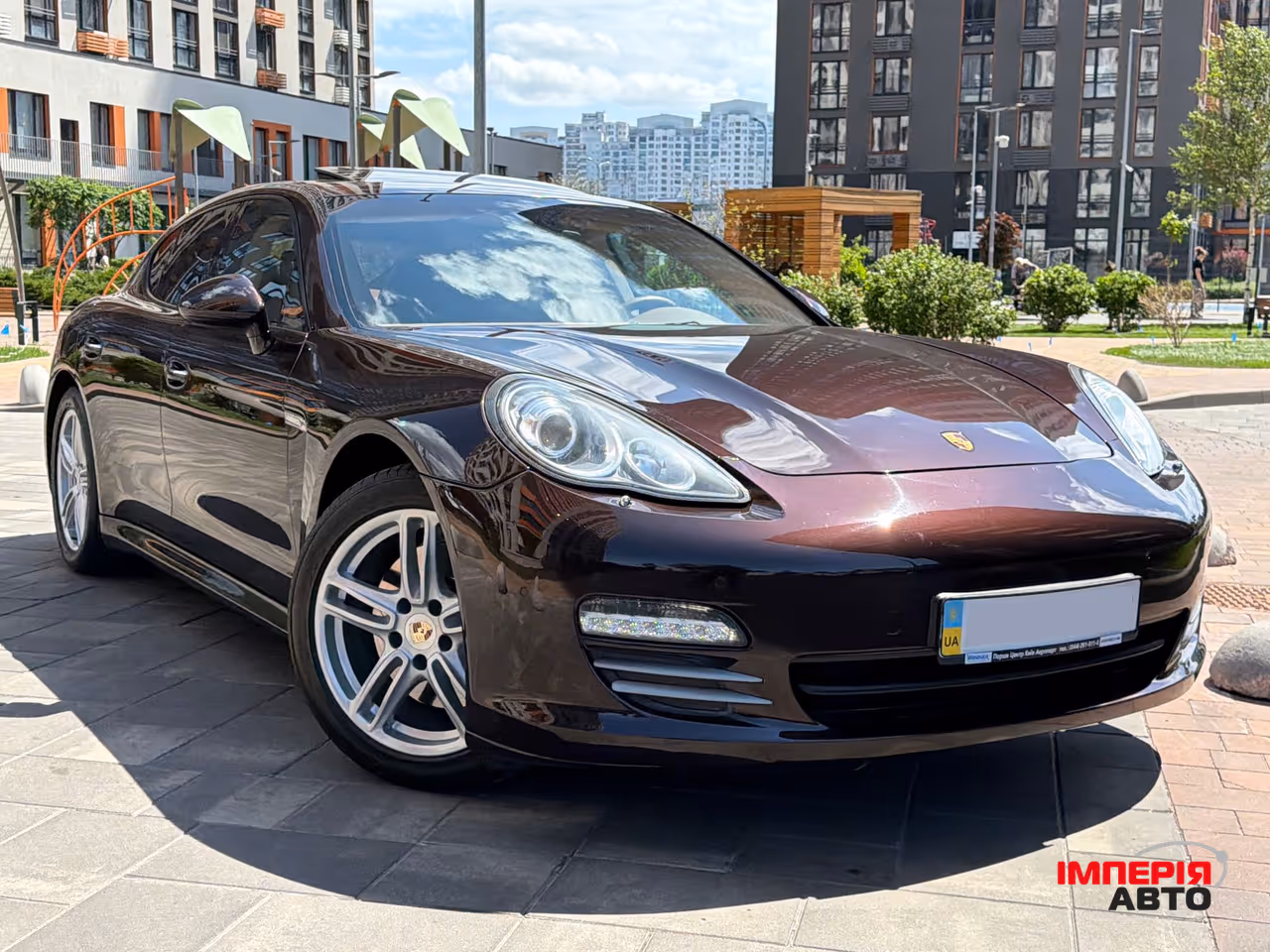 Porsche Panamera - фото 1