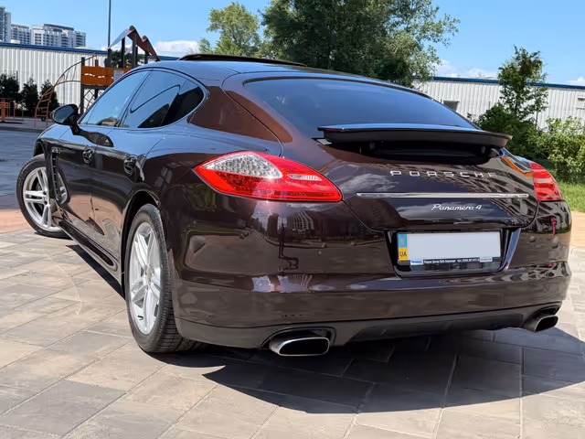 Porsche Panamera - фото 2