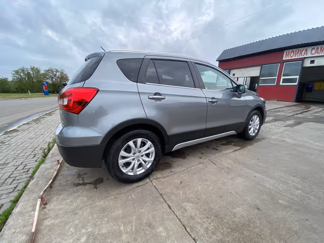 Suzuki SX4 - фото 5