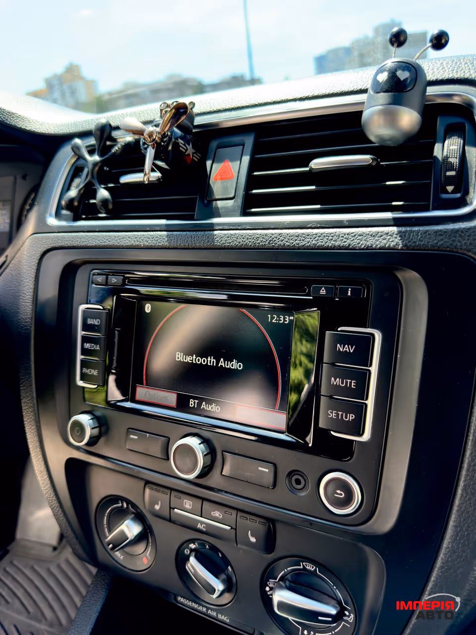 Volkswagen Jetta - фото 21