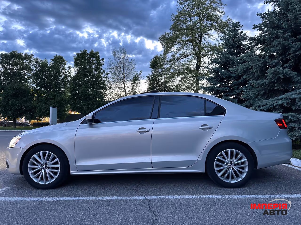 Volkswagen Jetta - фото 2