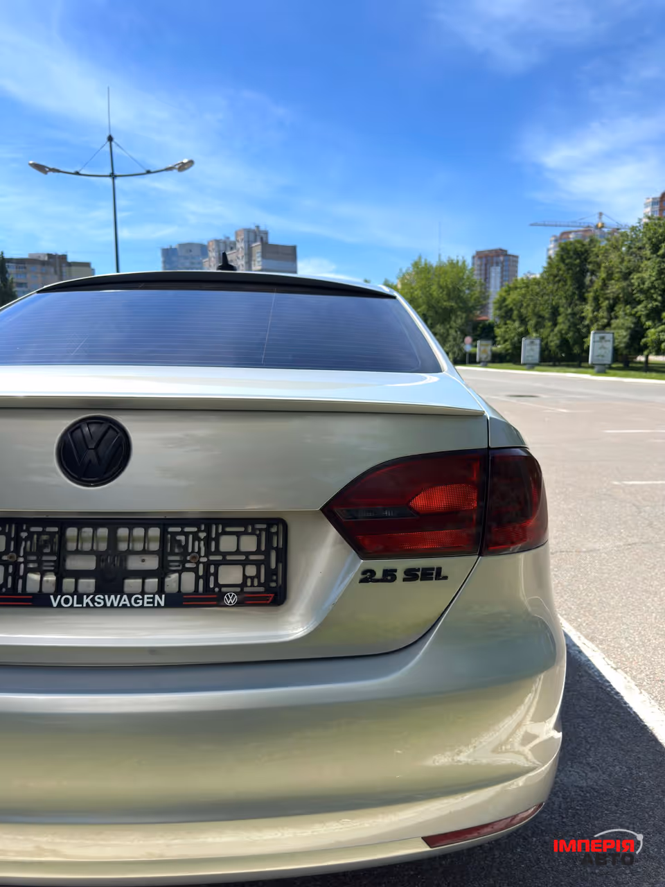 Volkswagen Jetta - фото 8