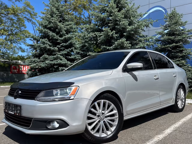 Volkswagen Jetta - фото 1