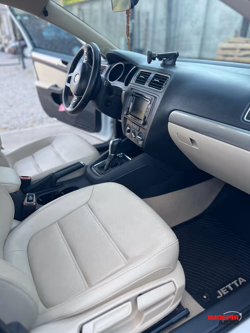 Volkswagen Jetta - фото 6
