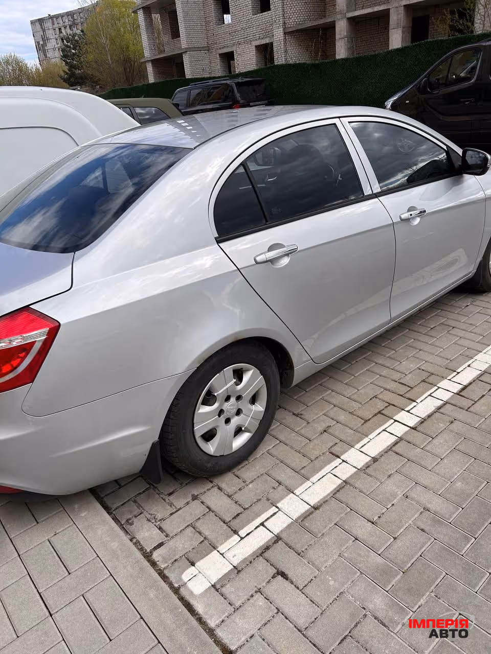 Geely Emgrand 7 - фото 2