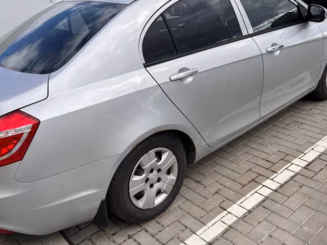 Geely Emgrand 7 - фото 2