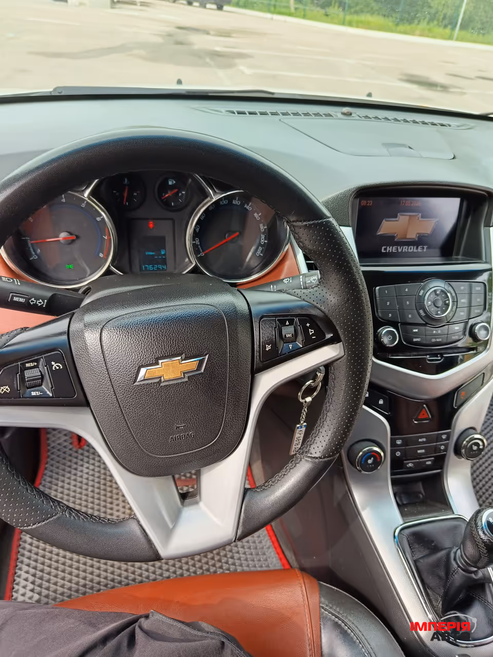 Chevrolet Cruze - фото 9