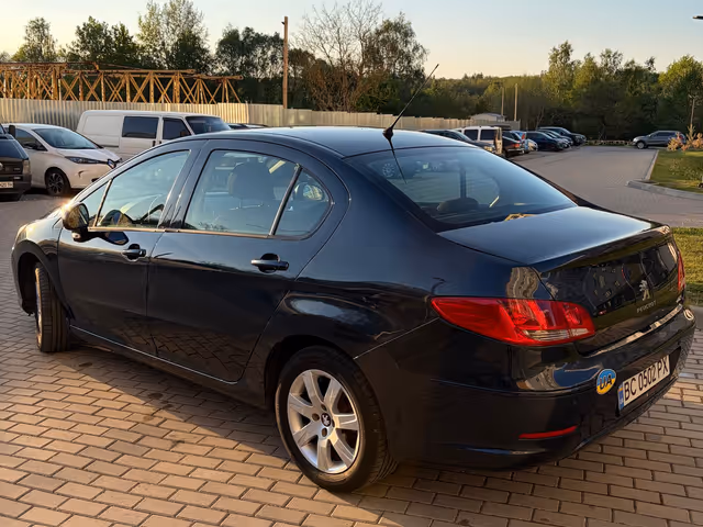 Peugeot 408 - фото 5