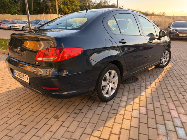 Peugeot 408 - фото 4