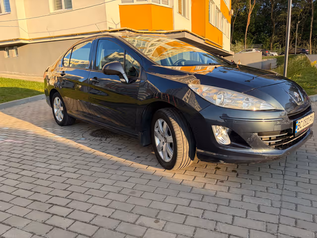 Peugeot 408 - фото 3
