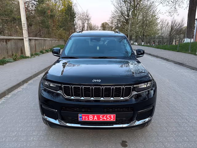 Jeep Grand Cherokee - фото 1