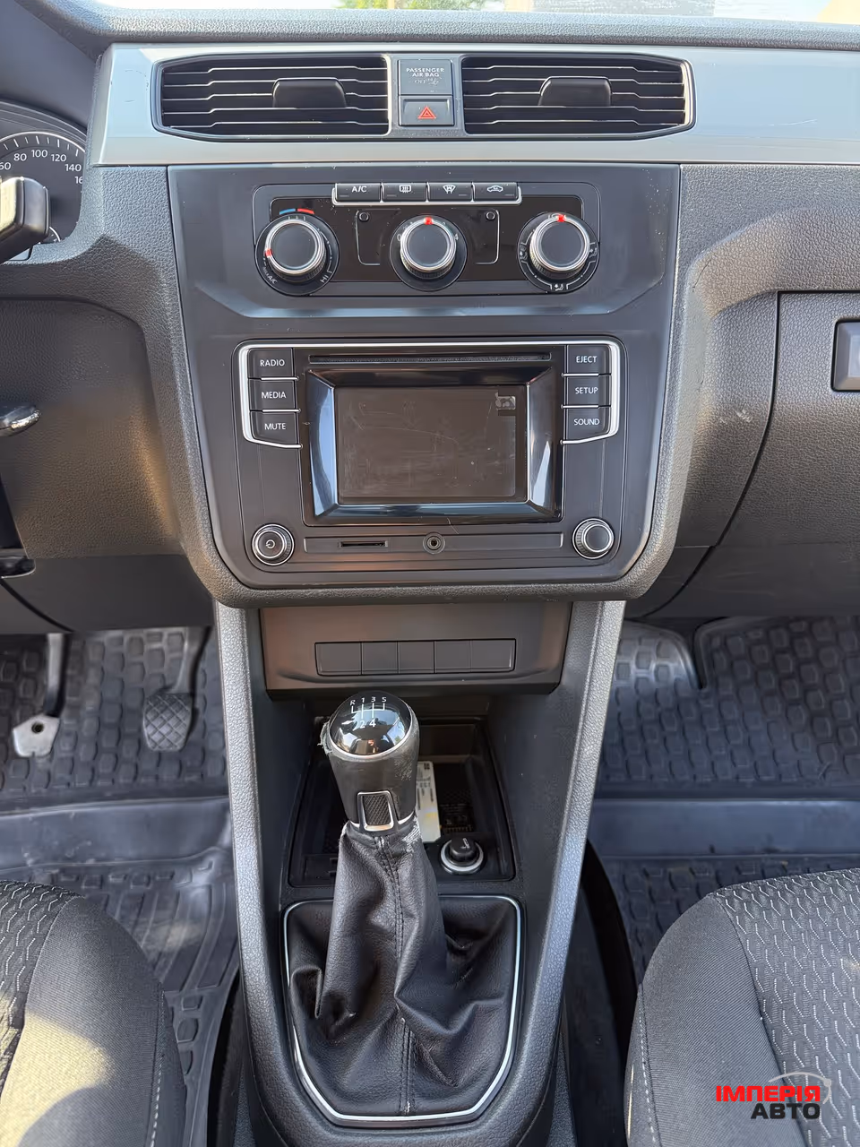 Volkswagen Caddy - фото 29