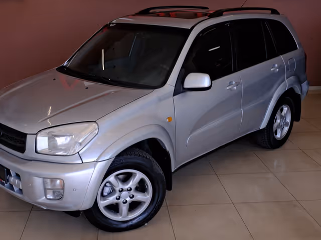 Toyota RAV4 - фото 2