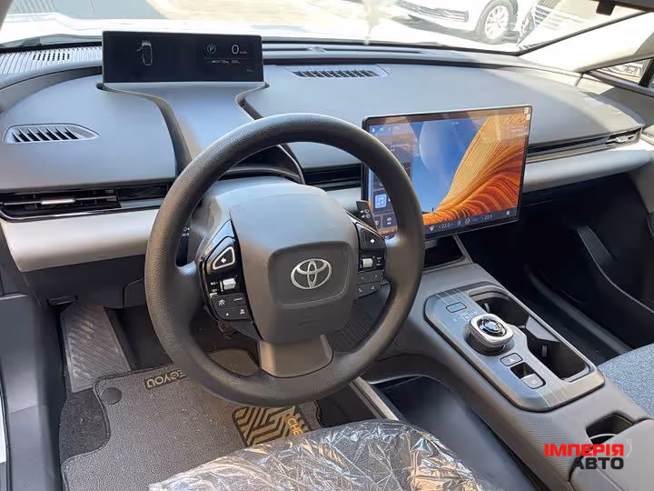 Toyota bZ4X - фото 8